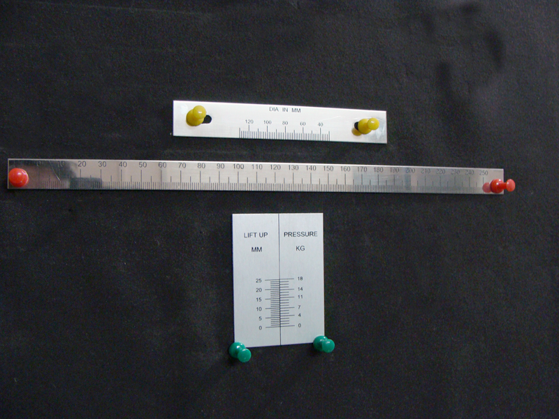 s-s-name-plates-with-measuring-units